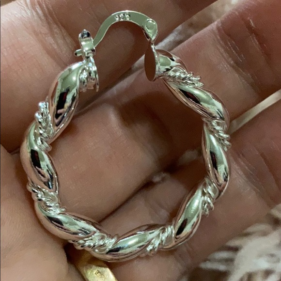 NEW 925 Sterling Silver Hoop Earrings - Picture 5 of 5